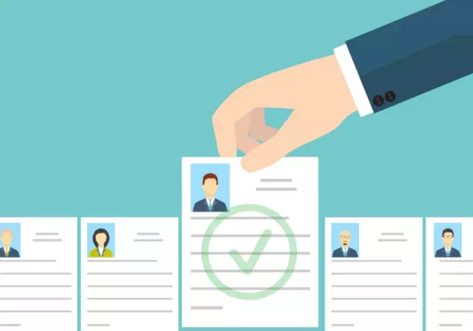 Resume Makeovers: Transforming Outdated Resumes for the Modern Job Market